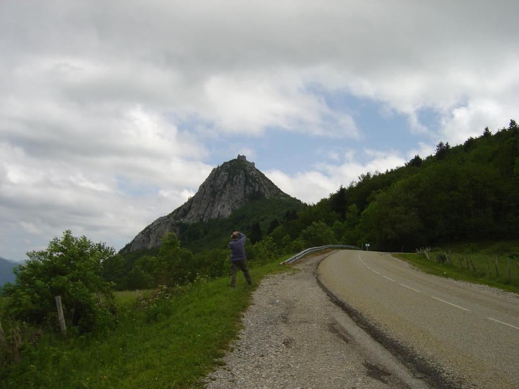Aux Quatre Saisons Axat Bagian luar foto